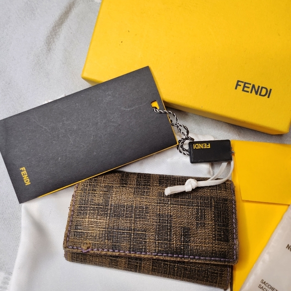 Fendi keyholders - Picture 4 of 13